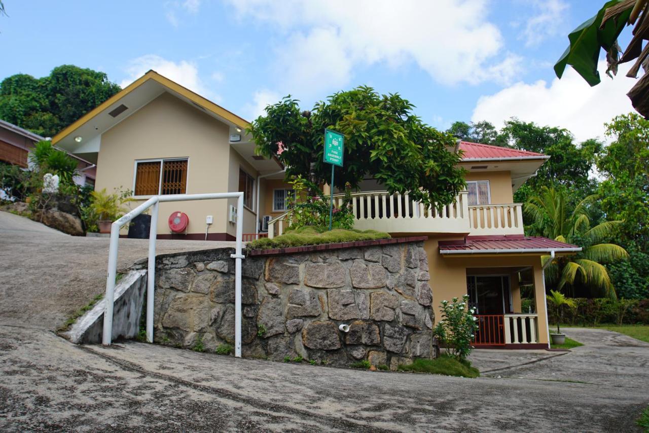 Zeph Self Catering Lägenhet Baie Lazare  Exteriör bild